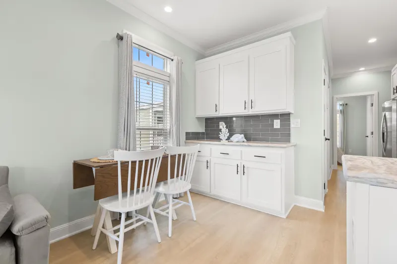 Legend 1438513 interior home features