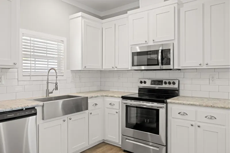 Champion community 2444437 kitchen home features