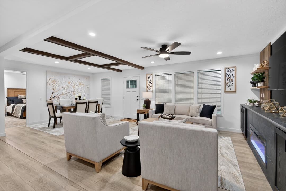 Aura 28644n interior home features