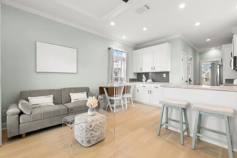 Legend 1438513 interior home features