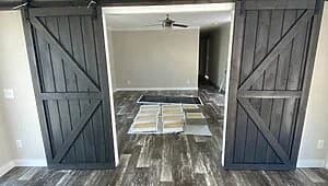 Legend 3276502 interior home features