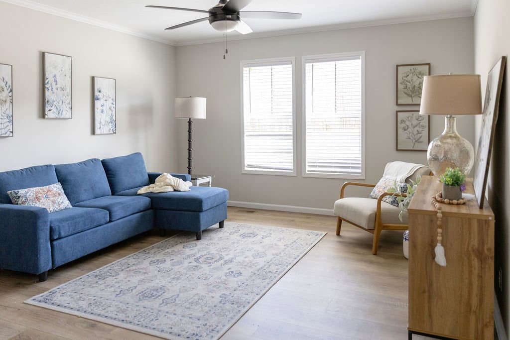 The big easy interior home features
