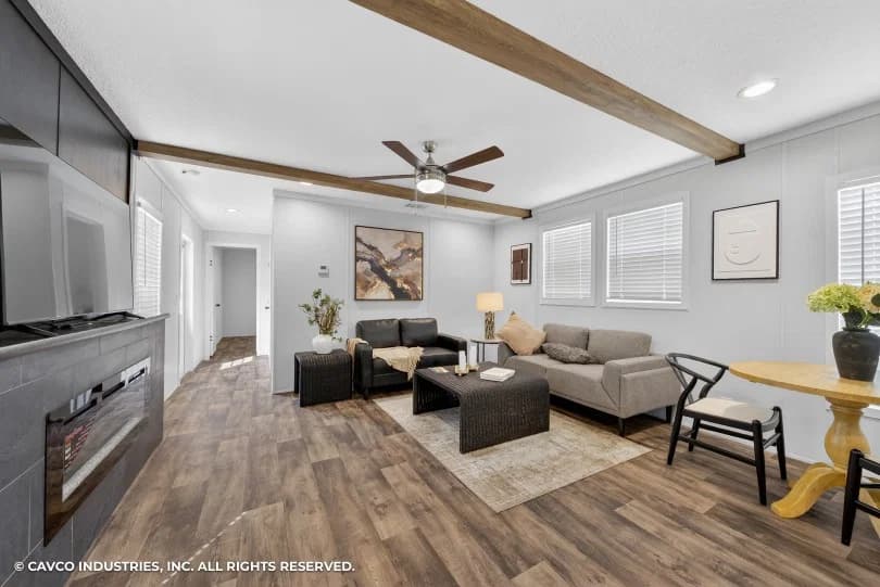 Grady 16722a interior home features