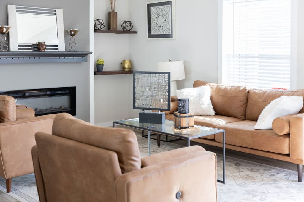Champ 28563t interior home features