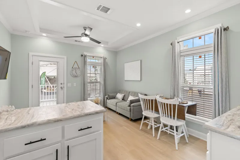 Legend 1438513 interior home features