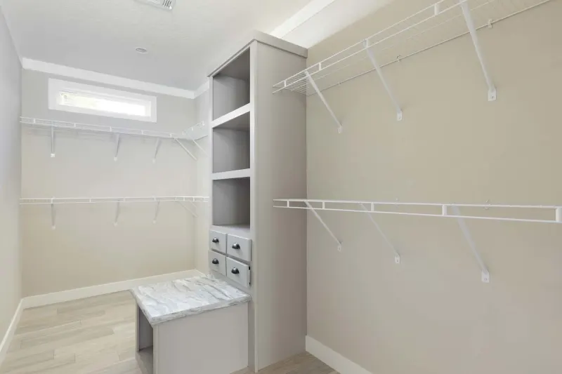 Liberty 2876489 bedroom home features