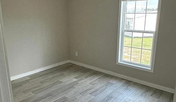 Waycross express 1676531 bedroom home features