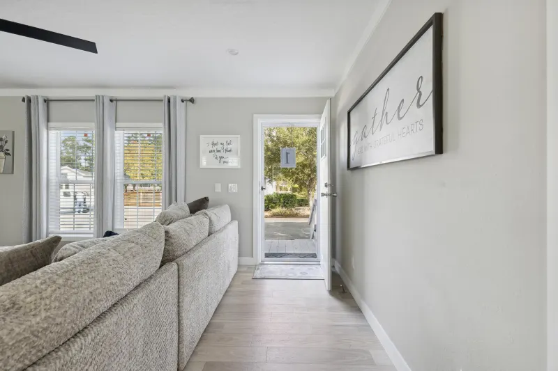 Liberty 2860459 interior home features