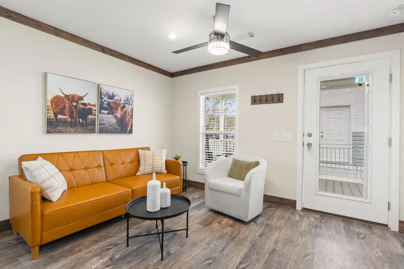 Legend 1437415 interior home features