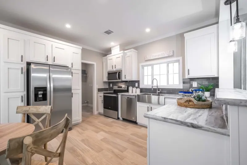 Icon kitchen home features