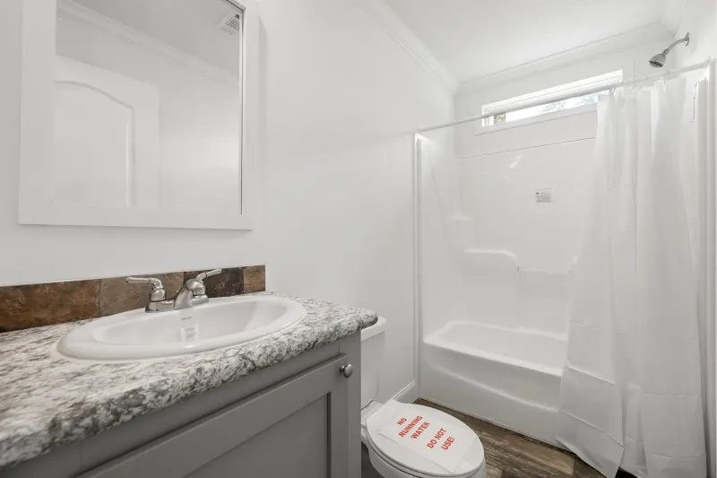 Freedom 2860520 bathroom home features