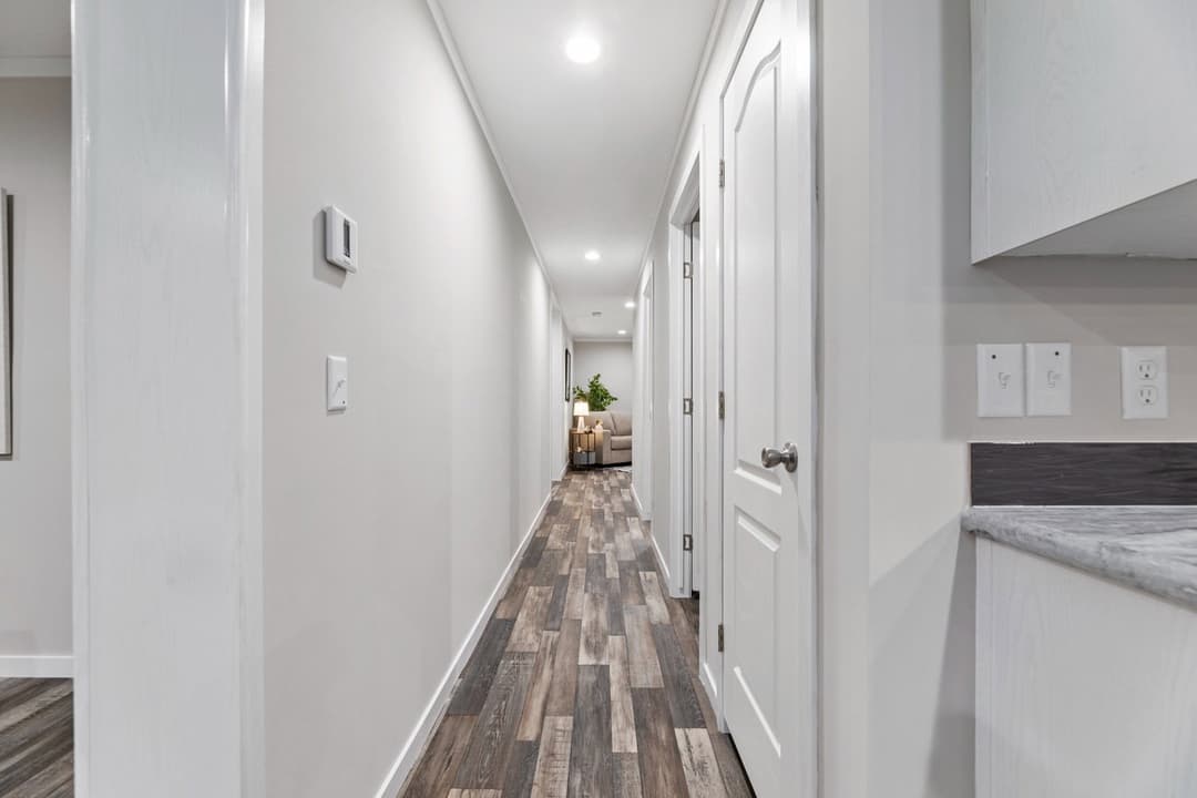 K2 32764p interior home features