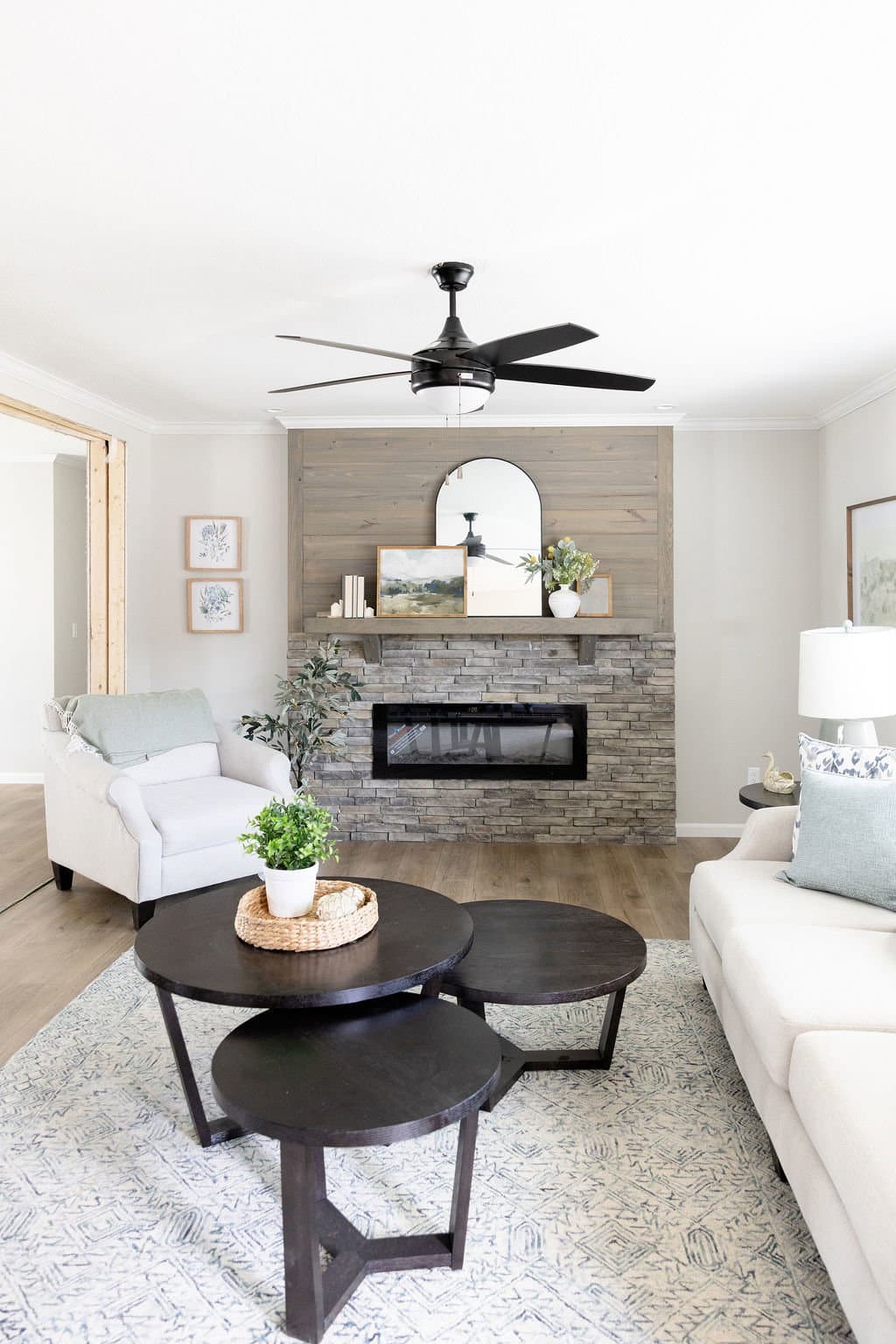 The big easy interior home features