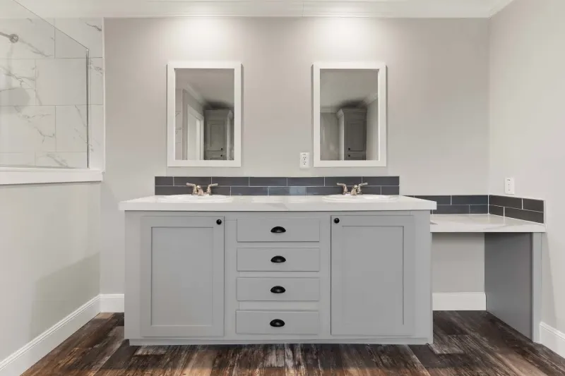 Waycross express 3258494 bathroom home features