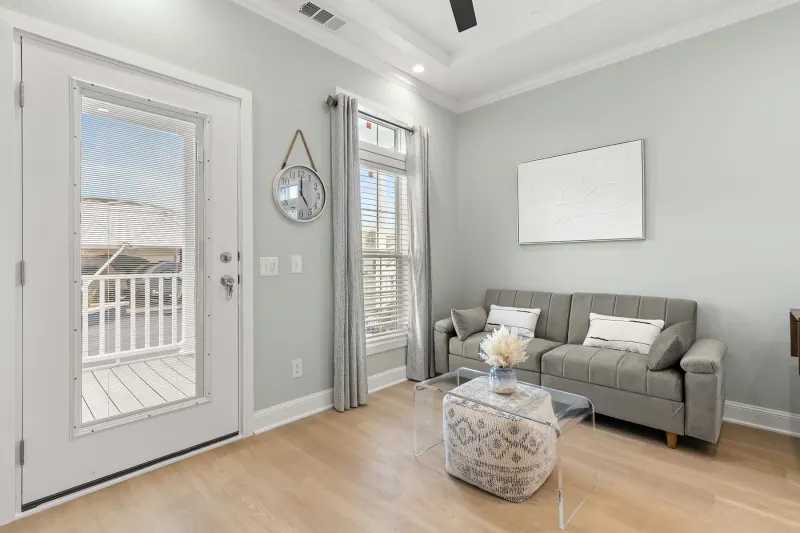 Legend 1438513 interior home features