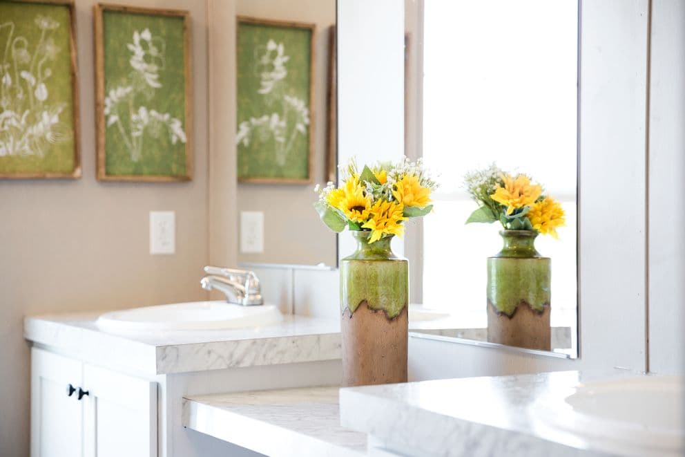 The island breeze 56 bathroom home features