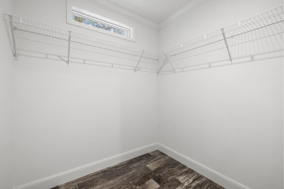 Freedom bedroom home features