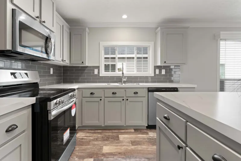 Waycross express kitchen home features