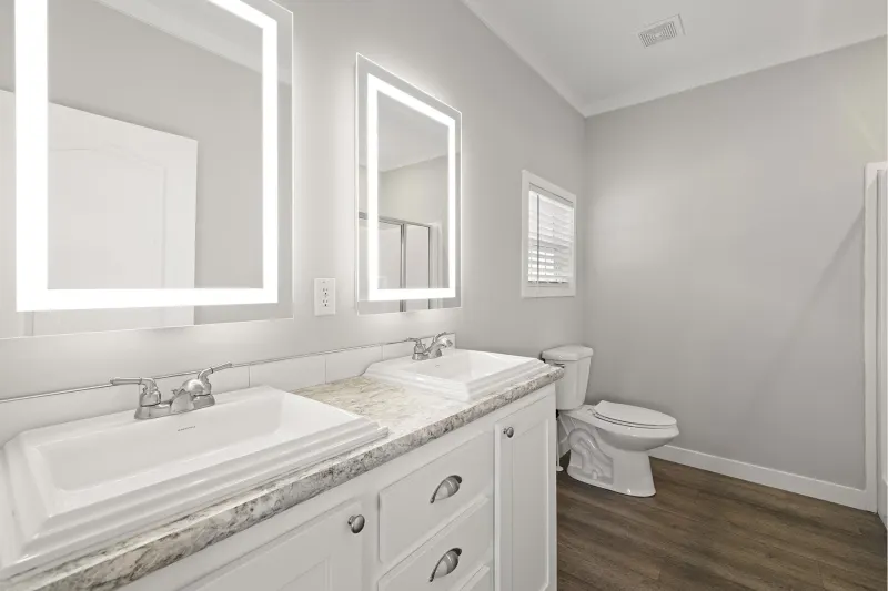 Champion community 2444437 bathroom home features