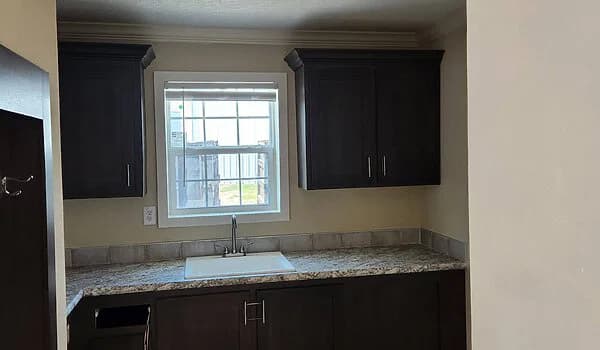 Freedom 3276527 kitchen home features