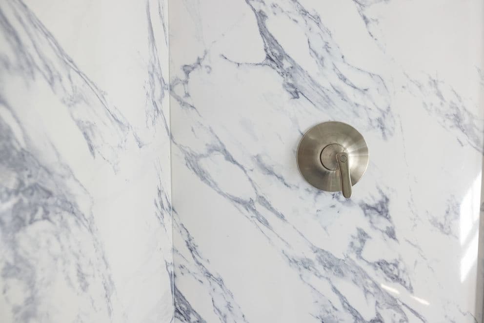 Hey jude bathroom home features
