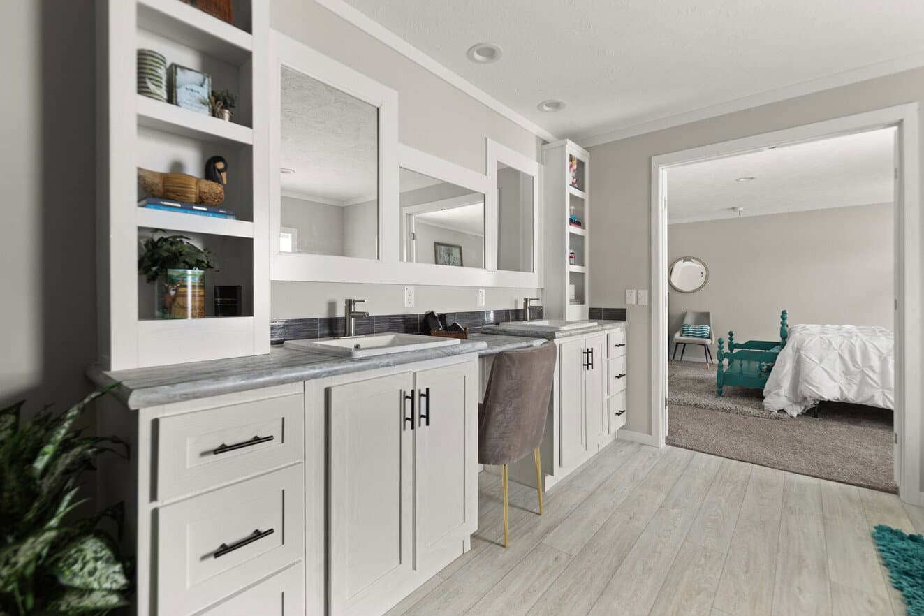 Big beam house 32663x bathroom home features