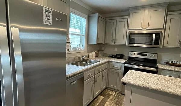 Champion community 2844444 kitchen home features