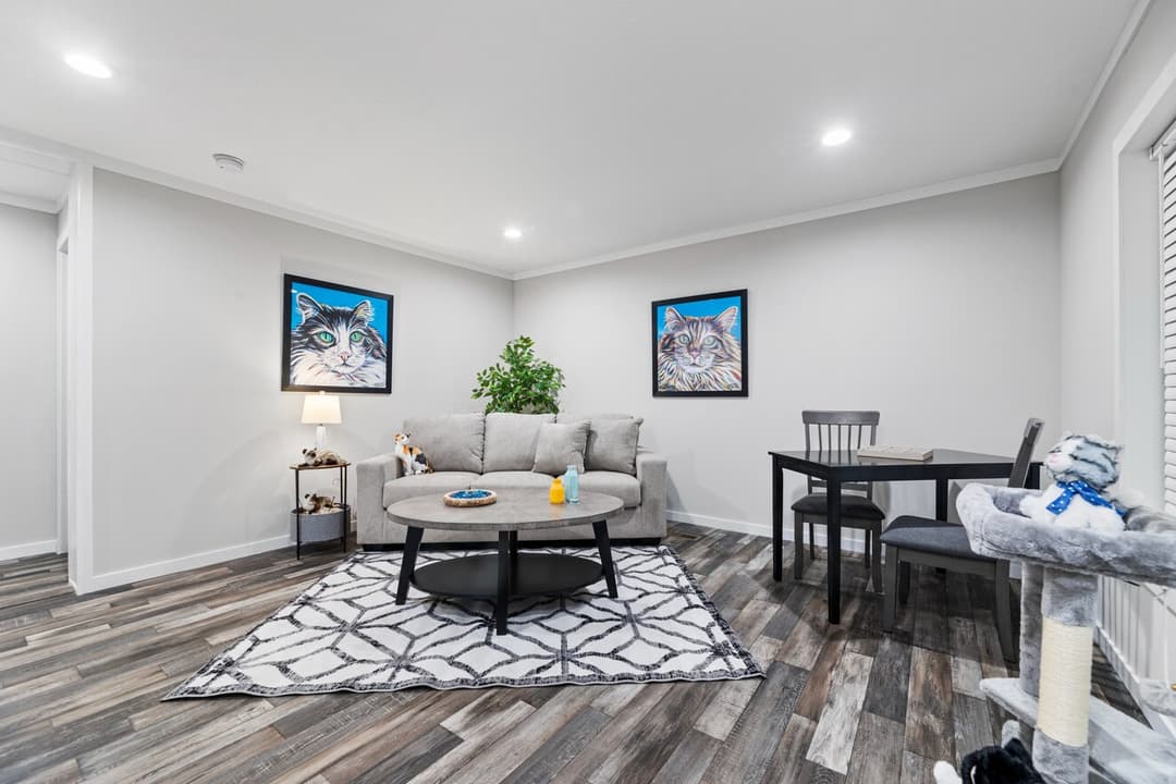 K2 32764p interior home features