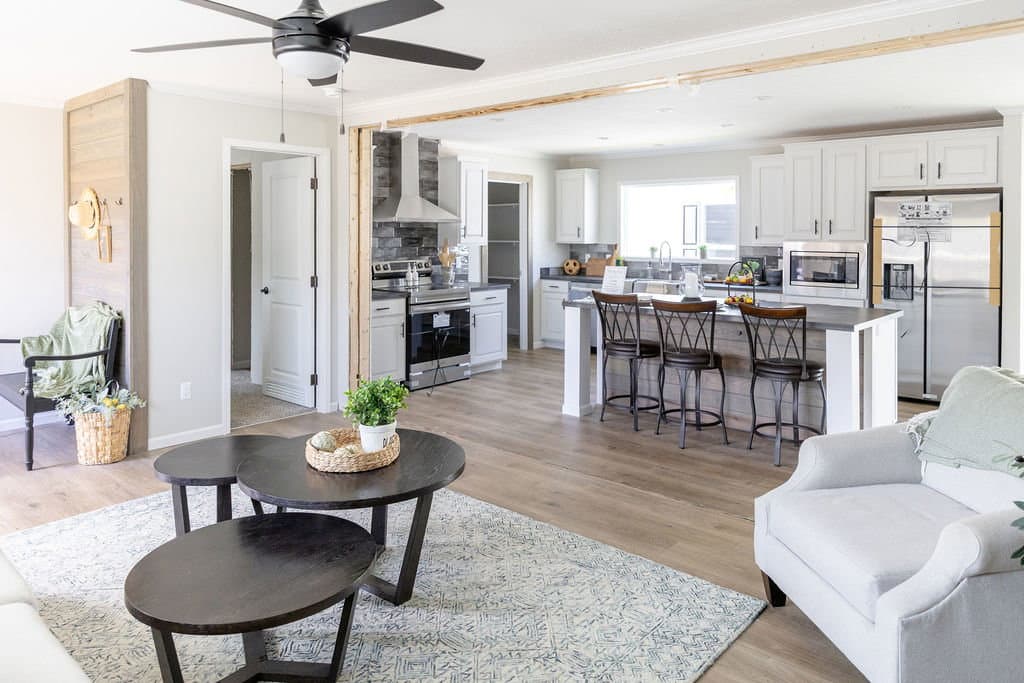 The big easy interior home features