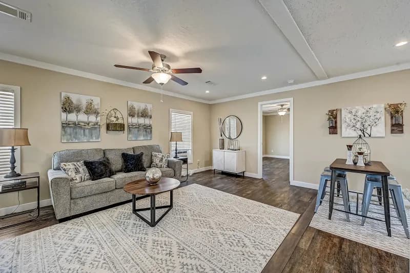Champion community 2444437 interior home features