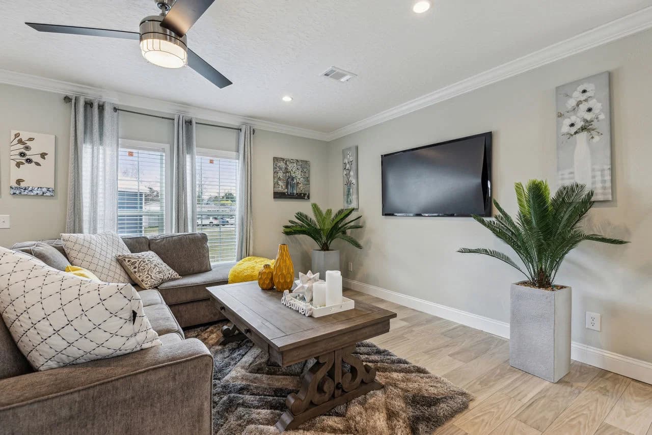 Waycross express 2852477 interior home features