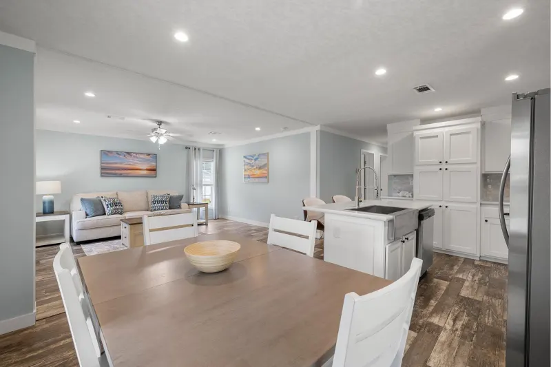Champion community 2848441 interior home features