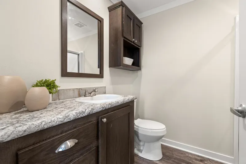Legend 1437415 bathroom home features